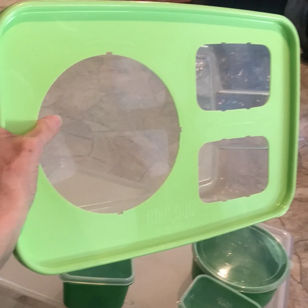 Chill Out & About Cooler  14-pc Cooling Tray